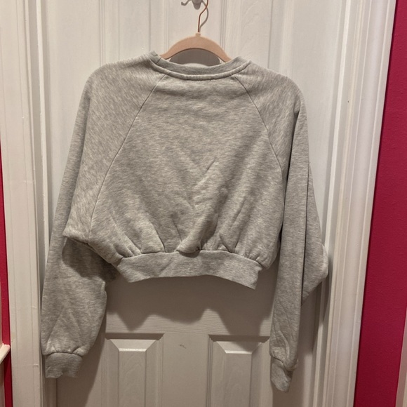 Forever 21 Grey Fleece Crew Pullover Sweatshirt - Picture 2 of 6